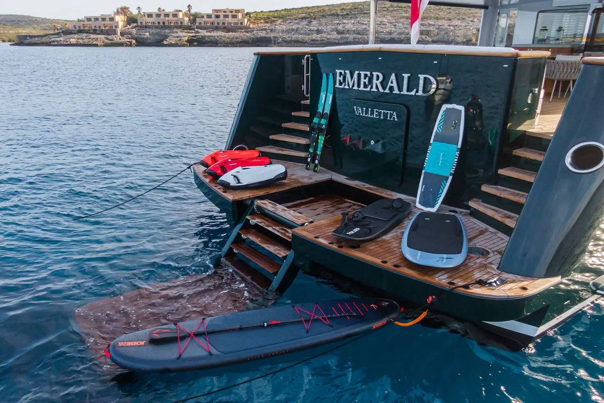 Emerald, master cabin — Menorca Yacht Rental, Menorca. Fifty metres of quiet cabins for multi-day cruising