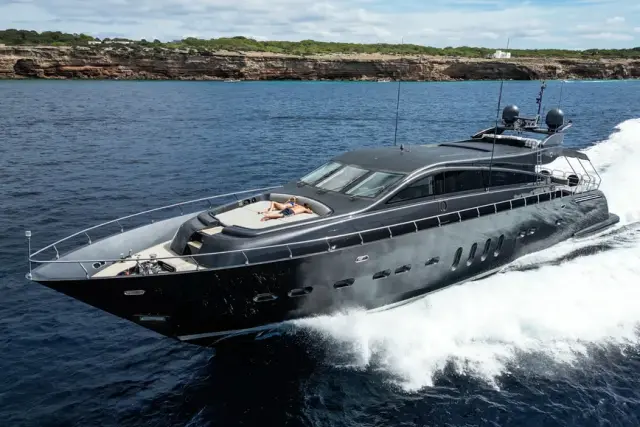 Leopard 31 — Menorca Yacht Rental, Menorca
