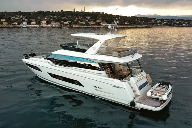 Prestige 680 — Menorca Yacht Rental, Menorca