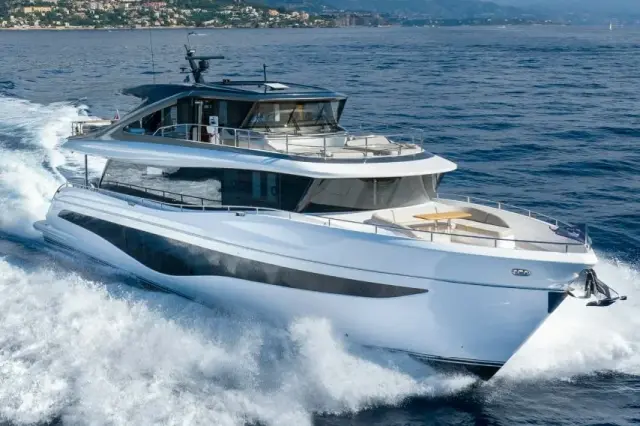 Princess Y80 — Menorca Yacht Rental, Menorca