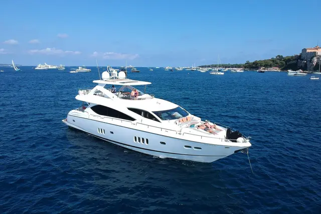 Sunseeker 88 — Menorca Yacht Rental, Menorca
