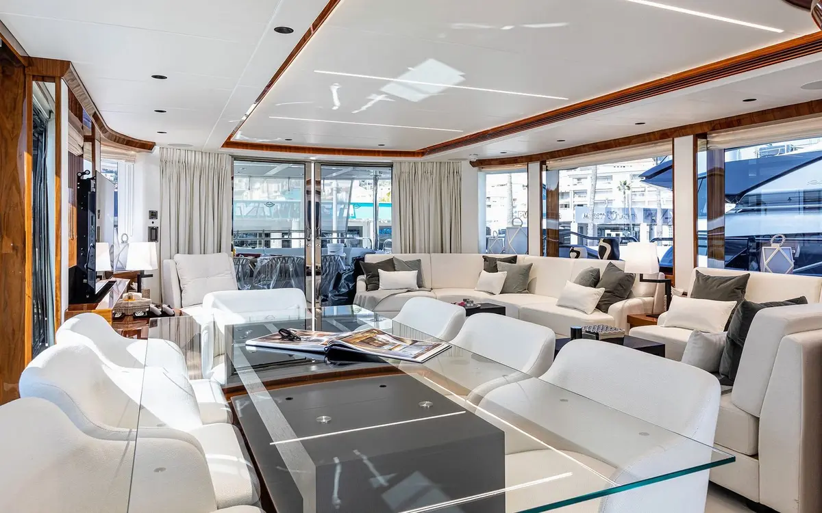 Sunseeker 90, flybridge — Menorca Yacht Rental, Menorca. Fast lines, four cabins, an open flybridge