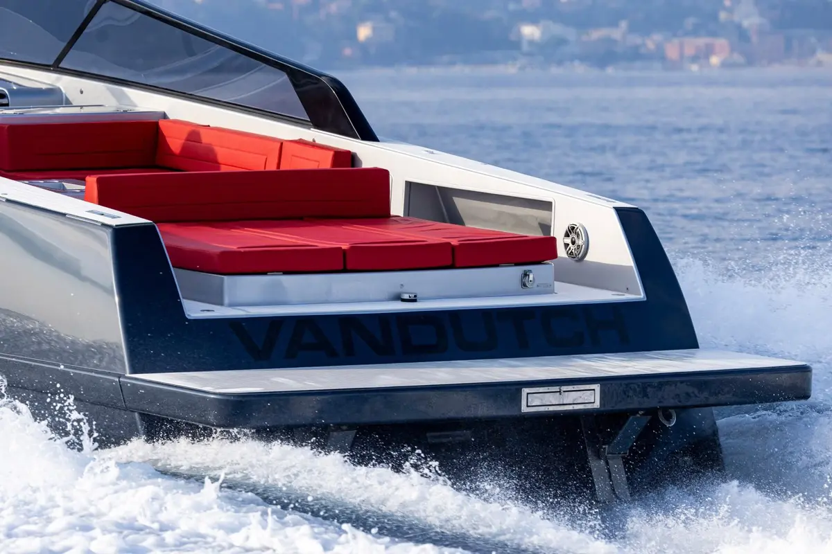 Vandutch 48, flybridge — Menorca Yacht Rental, Menorca. Sleek, low-slung speed built for Menorca's coves