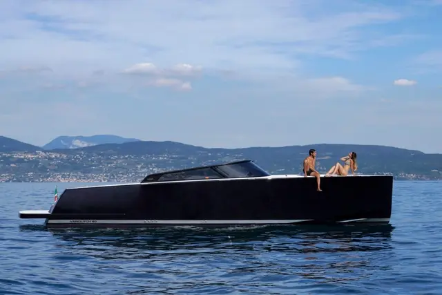 VanDutch 40 — Menorca Yacht Rental, Menorca